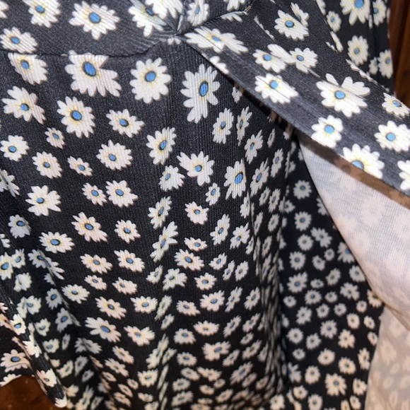 Long Sleeve Mock Wrap Dress - Picture 4 of 4